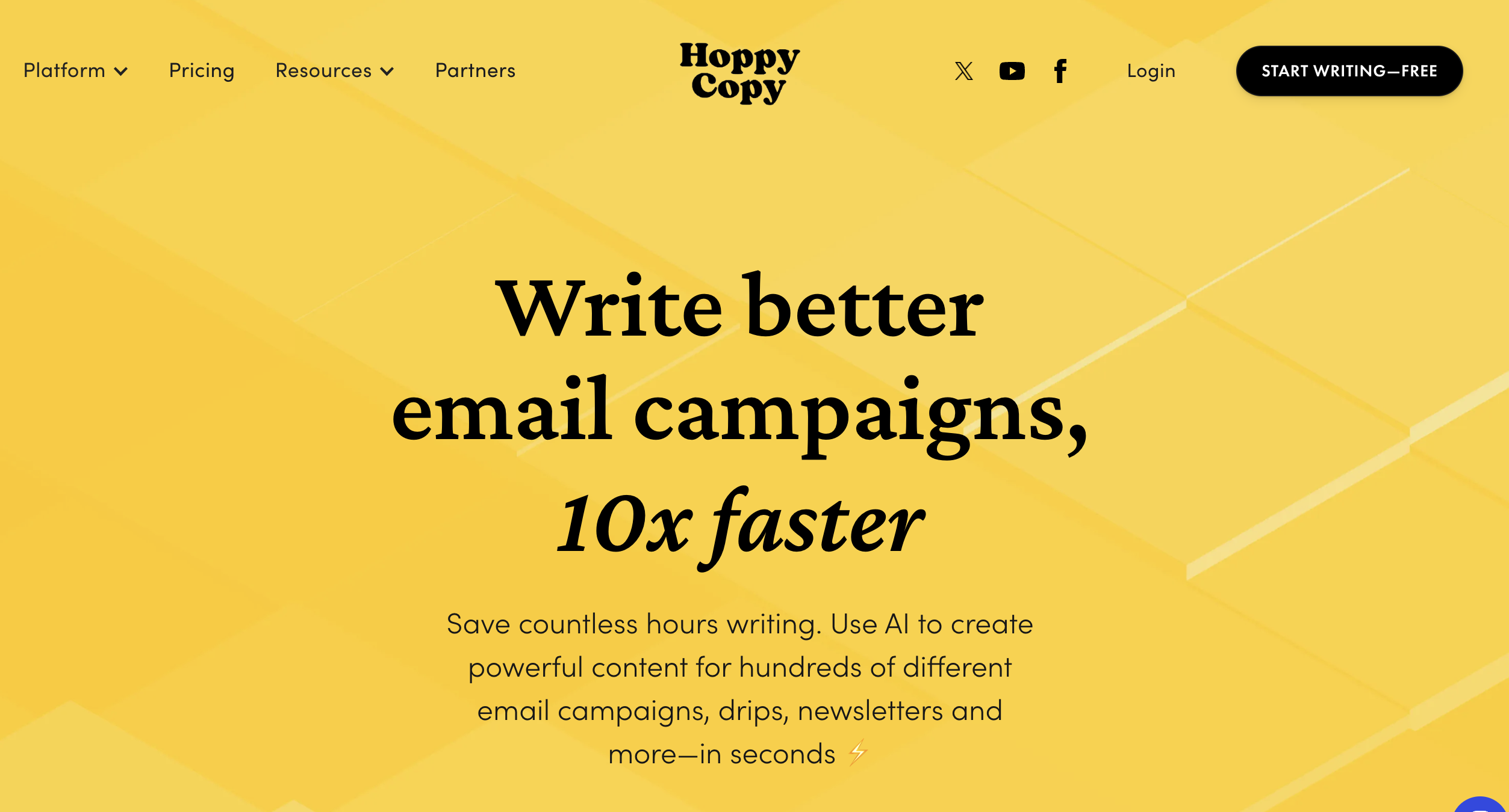 Hoppy Copy webpage showing a product description, menu and trial button. 